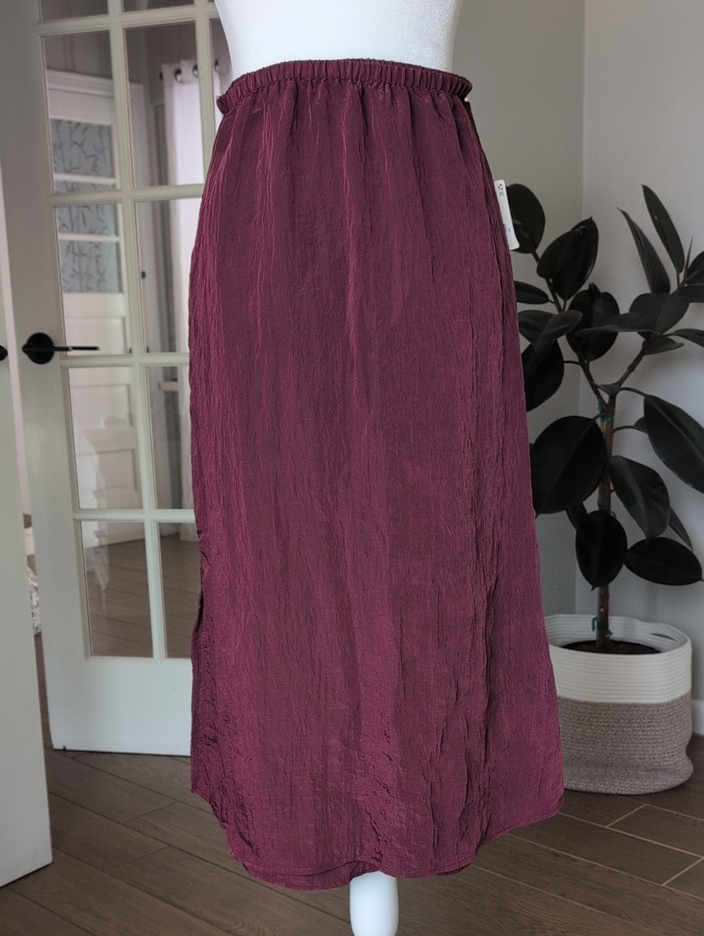NWT A.N.A. Women’s Midi Crinkle Long Skirt - Wine